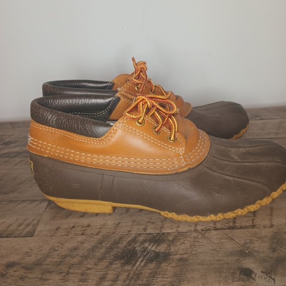 L.L Bean Low Top Bean Boots - Picture 4 of 6